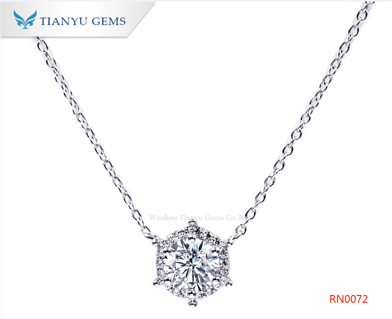 Halo Light Pendant – Kim cương Moissanite tròn · Bạc S925